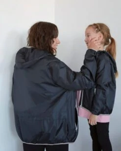 Chubasquero Negro -Roly 16850