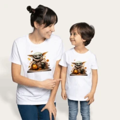 Camiseta Baby Yoda Hojas
