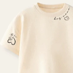 Camiseta Dog Mama Cuello -Roly Camiseta Dog Mama Cuello crudo