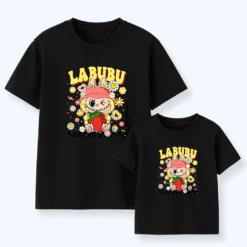 Camiseta Labubu Guiño 11 Camiseta Labubu Guiño -Roly Camiseta Labubu guino negra