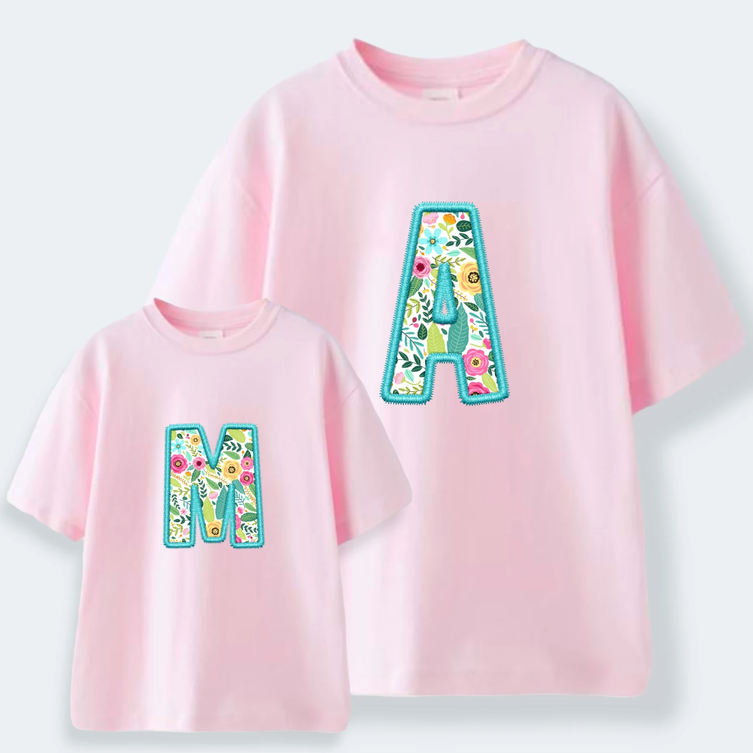 Camiseta Personalizada Inicial Flores 5 Camiseta Personalizada Inicial Flores - Imagen 5