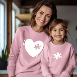 Sudadera Puzzle 10 Sudadera Puzzle -Roly FamilyWhiteShirtMockup3 11