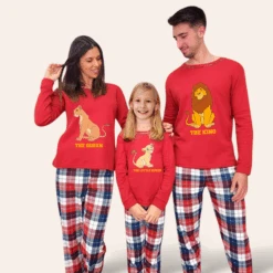 Pijama Familia Camiseta Roja Rey León
