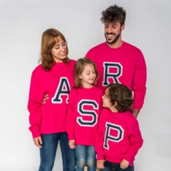 Sudadera Iniciales Fucsia -Roly Sudadera Iniciales Fucsia 4